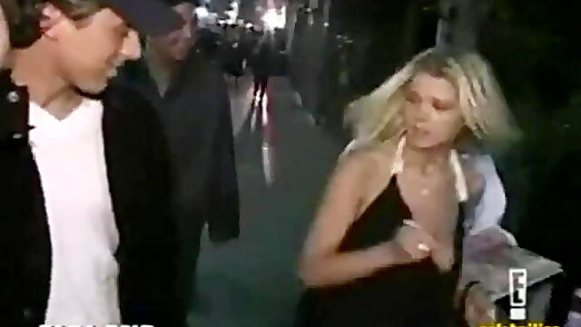 Celebrity Hotest Tara Reid Nip Slip Vid