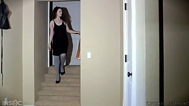 Amateur chick Endza Adair tied up and tortured by a dirty dude