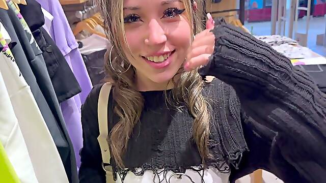 MewSlut Blowjob Queen Gives A Complete GF Experience