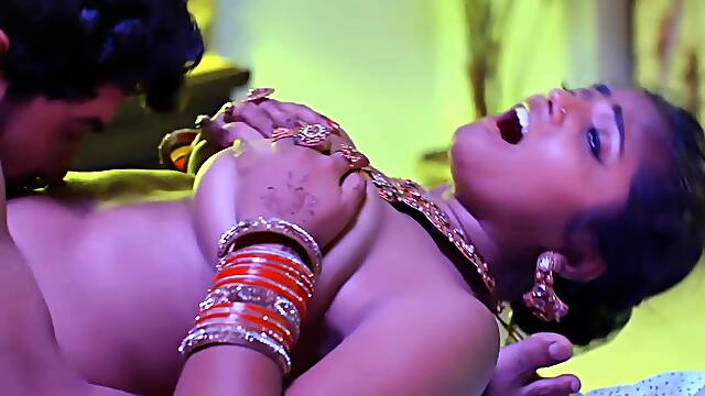 人妻複数, 人妻素人