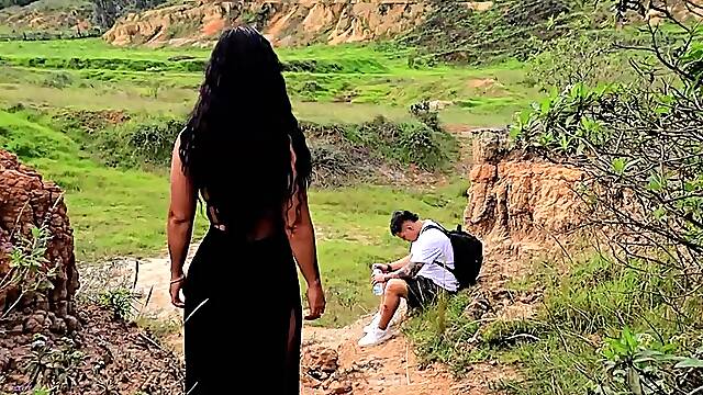 Aaroon Mush Pounds Cute Colombian Outdoors in Desert Till She Cums