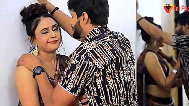 Indian Girl Sex With her secret boyfriend Very Hard Fucking