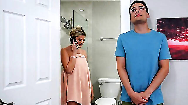 Stepmom Ellie Tay comes home from the gym and wants D