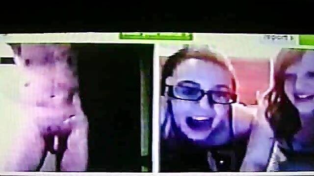 The jaw-dropping dirty delight of 2 pretty teens (+ sound )