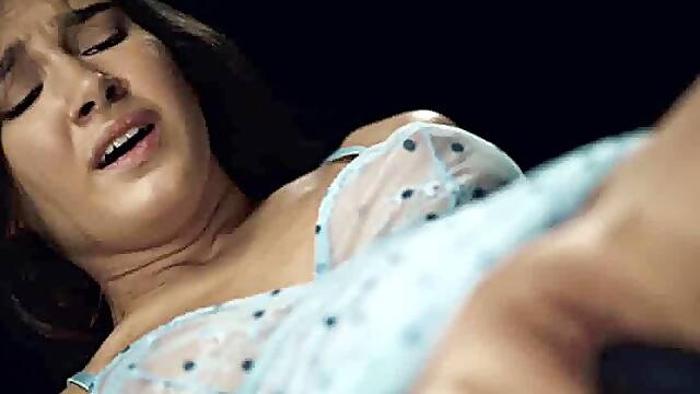 NAVEL INJECTION: Ellie Luna fucked in all holes by ALIEN TENTACLES - Extreme cumflation