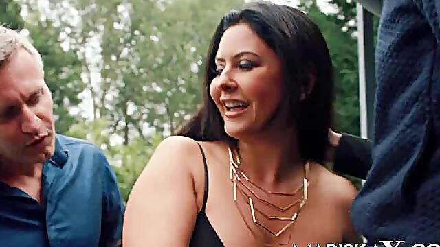 DP - Mariska X