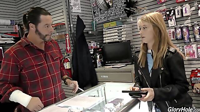 Hannah Hays - Free Premium Video Sucks And Fucks A Bbc - Gloryhole