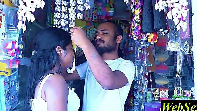 Indian Unmarried Couple Dating Sex at Sea Beach! Romantic Sex