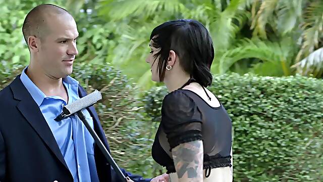 Wild Gothic Romance with Nikki Hearts