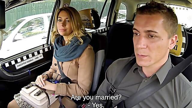 Married Lady Squirts in Taxi