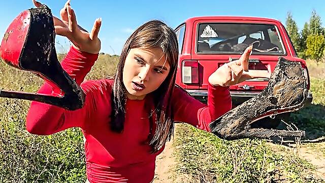 CRUSH I crushed high heels shoes with a car