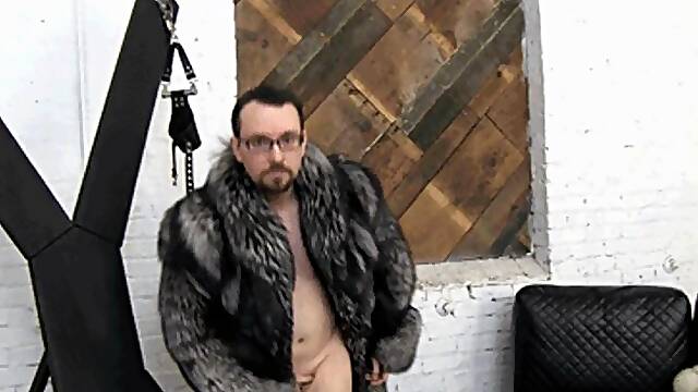 Fur Slut Gets His Ass Fucked (MP4 HD)