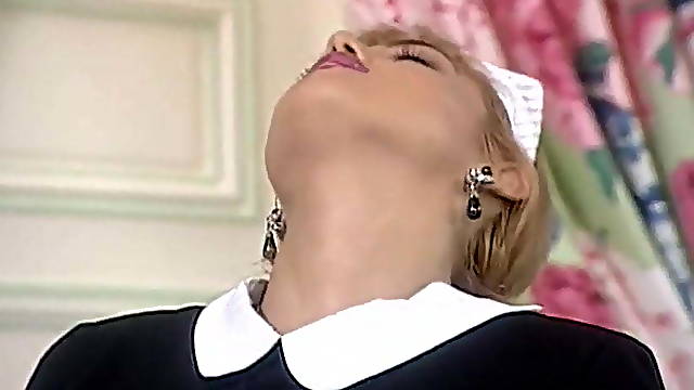 Τριχωτη, Γλείφει Τον Κώλο, Άριστοκρατισα