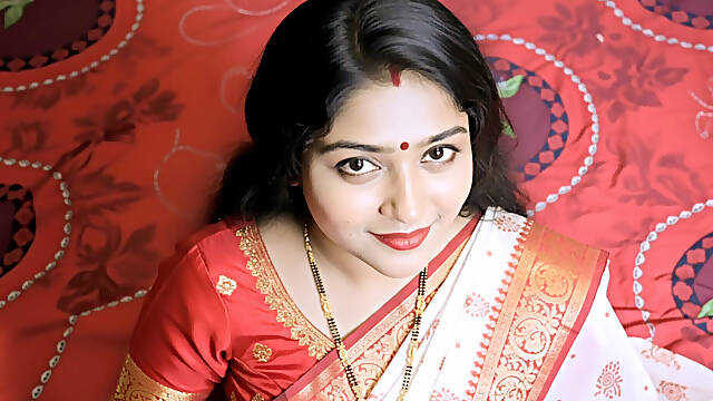 Desi Indian Beautiful Bhabhi Hardcore Sex with Huge Dick