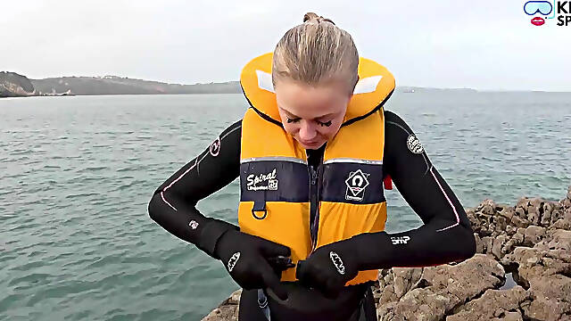 Wetsuit and Lifejackets Lucy’s Freezing Comparison